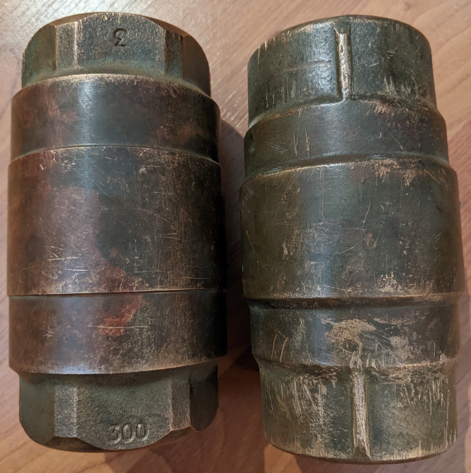 2 Qty Lot STRATAFLO 1-1/2 inch 1.5″ NPT Cast Bronze CHECK VALVE No. 300 400LBS