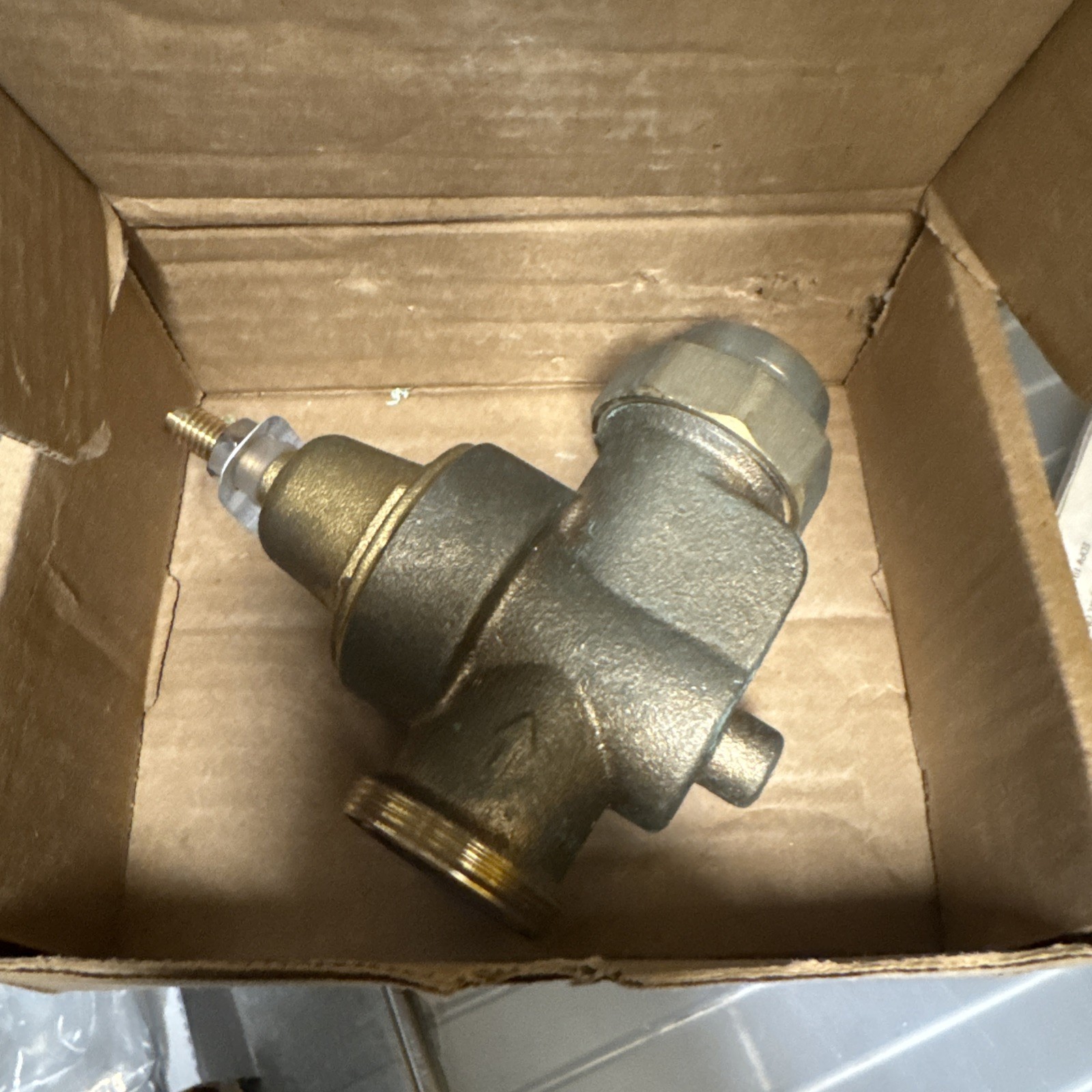 Watts 1″ Lfn55bm1-U Water Pressure Reducing Valve, 4-7/8 In.L