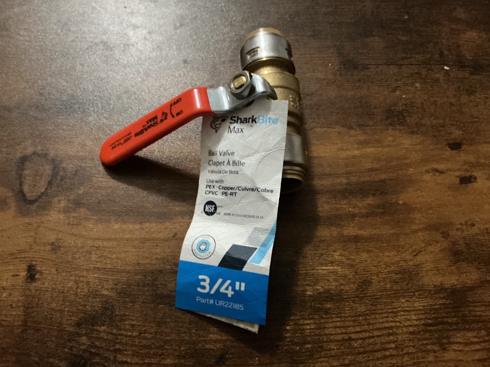 SHARKBITEMAX 3/4” x 3/4” BRASS PUSH-TO-CONNECT BALL VALVE RED HANDLE #UR22185