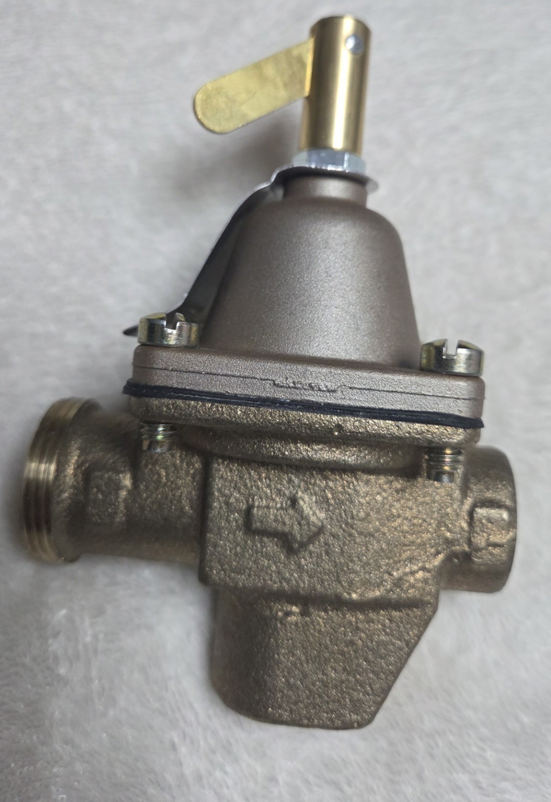 WATTS 1156F 1/2″ Threaded Iron Pressure Regulator