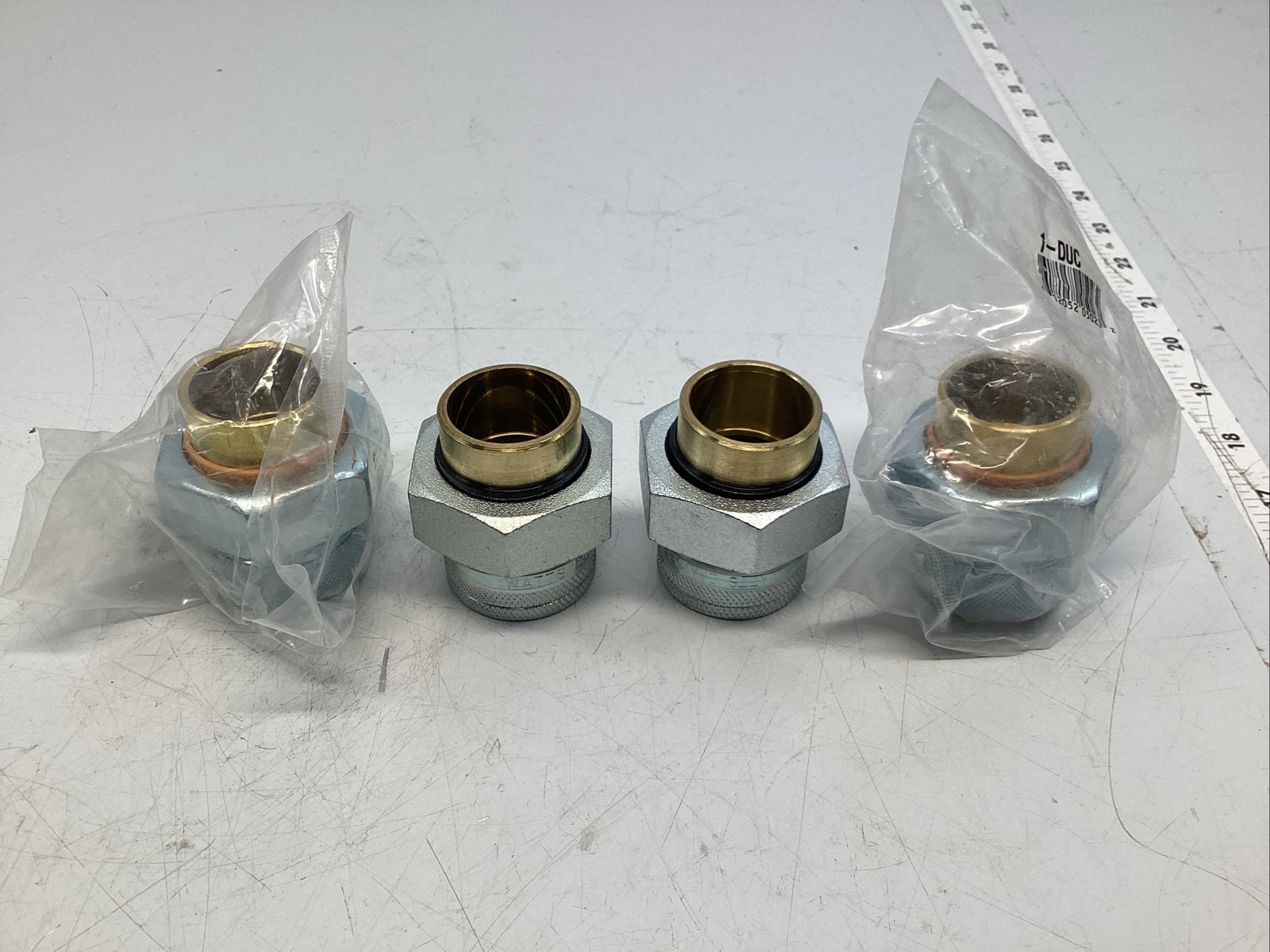 Watts 3/4″ Dielectric Union FIP x Solder 250 Psi 3/4 LF 3001A-3/4 4 Pack