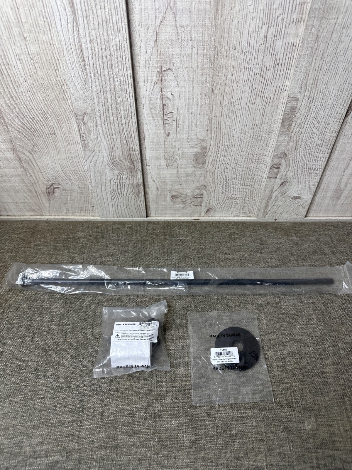 Kingston Brass Toilet Supply Kit 5/8″ OD x 3/8″ OD Comp Straight Valve Black