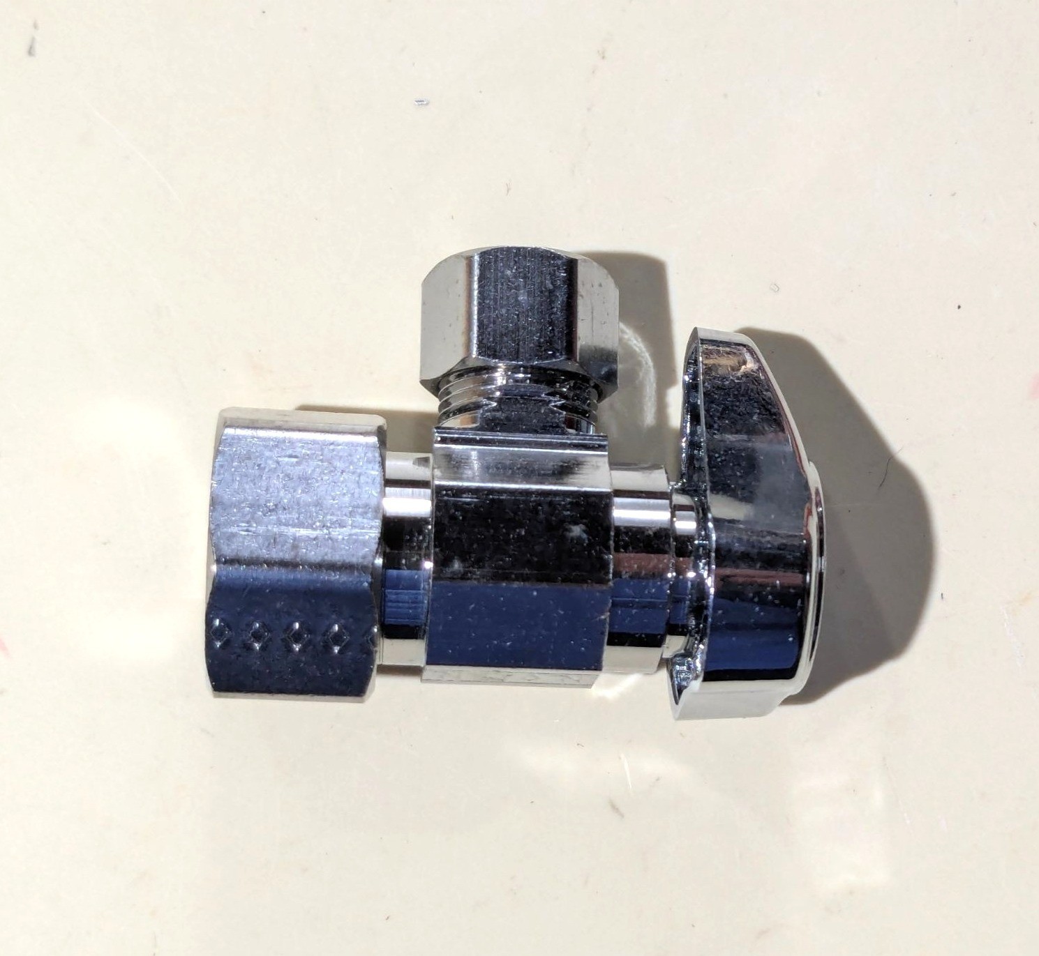 BrassCraft 1/2″ Compression Inlet X 3/8″ Compression Outlet 1/4-Turn Angle Valve