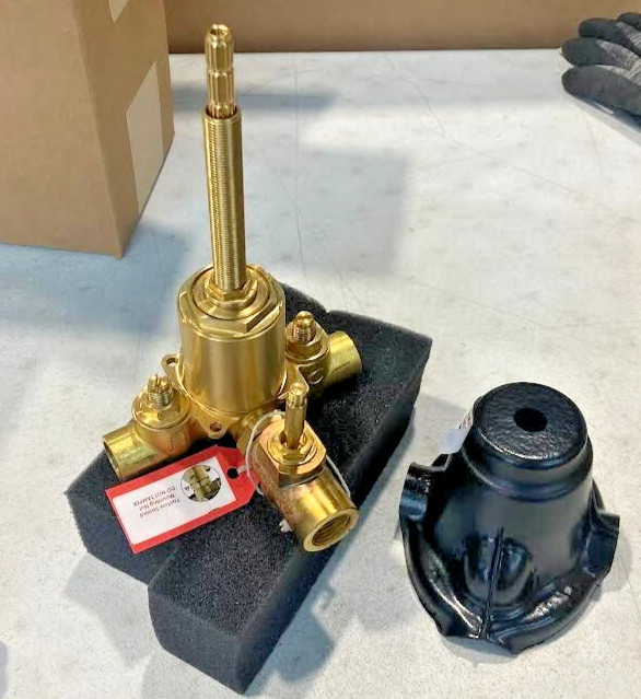 Phylrich DFPHYID Pressure Balance Brass Tub and Shower Diverter Valve BRASS New!