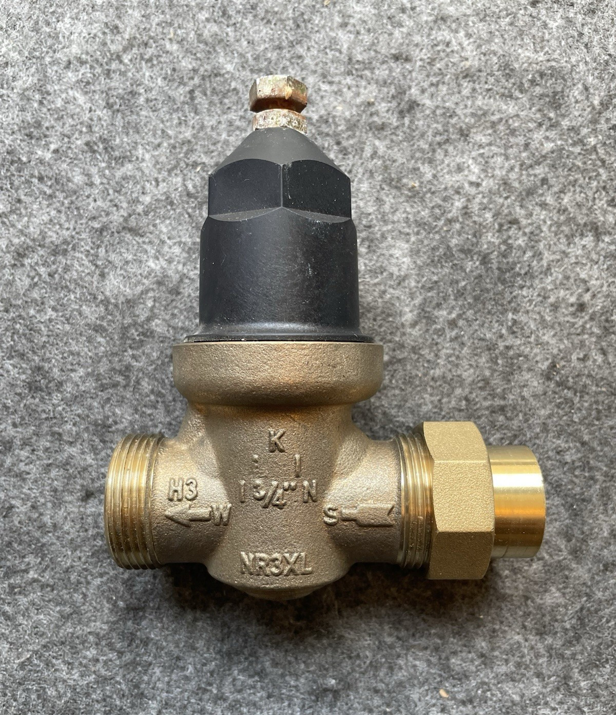 Zurn Wilkins 3/4″ NR3XL Pressure Reducing Valve 34-NR3XL with Union- Used