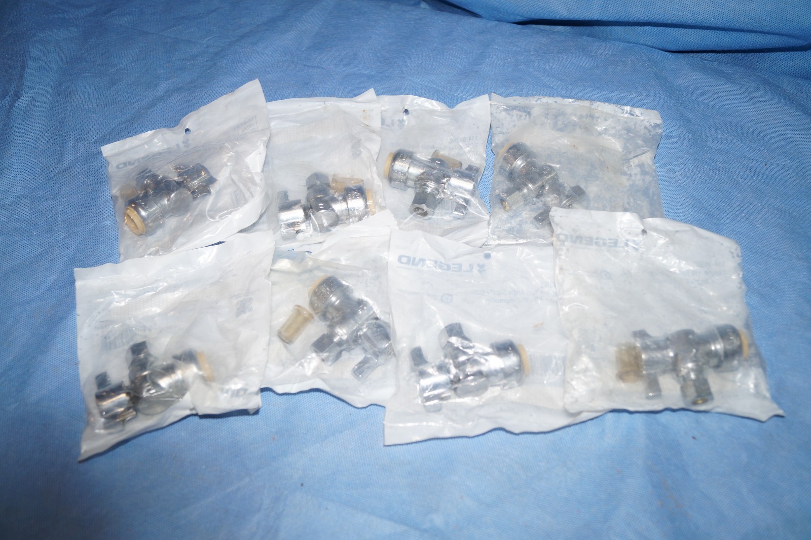 Lot Of 8, 1/2″ Push Fit x 3/8″ OD Compress Quarter Turn Stop Legend 114-943NL