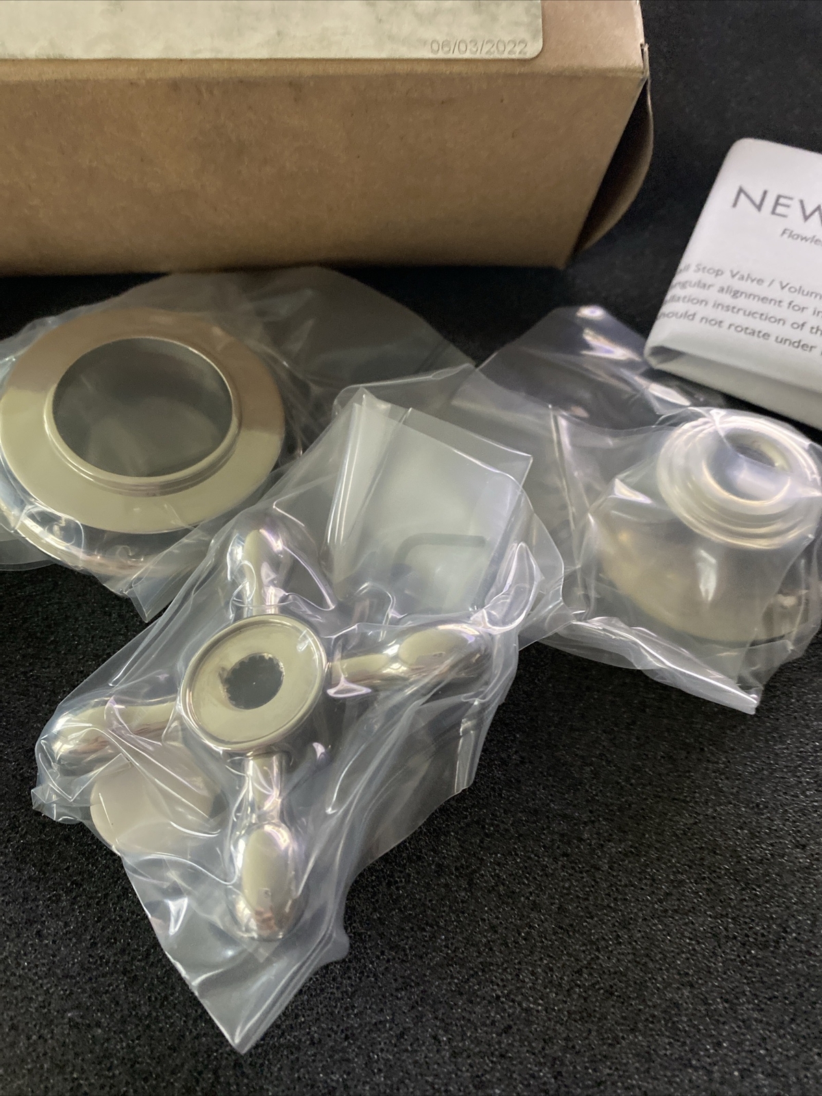 Newport Brass 3-280B/15 ASTAIRE DIVERTER/FLOW CONTROL HANDLE POLISHED NICKEL