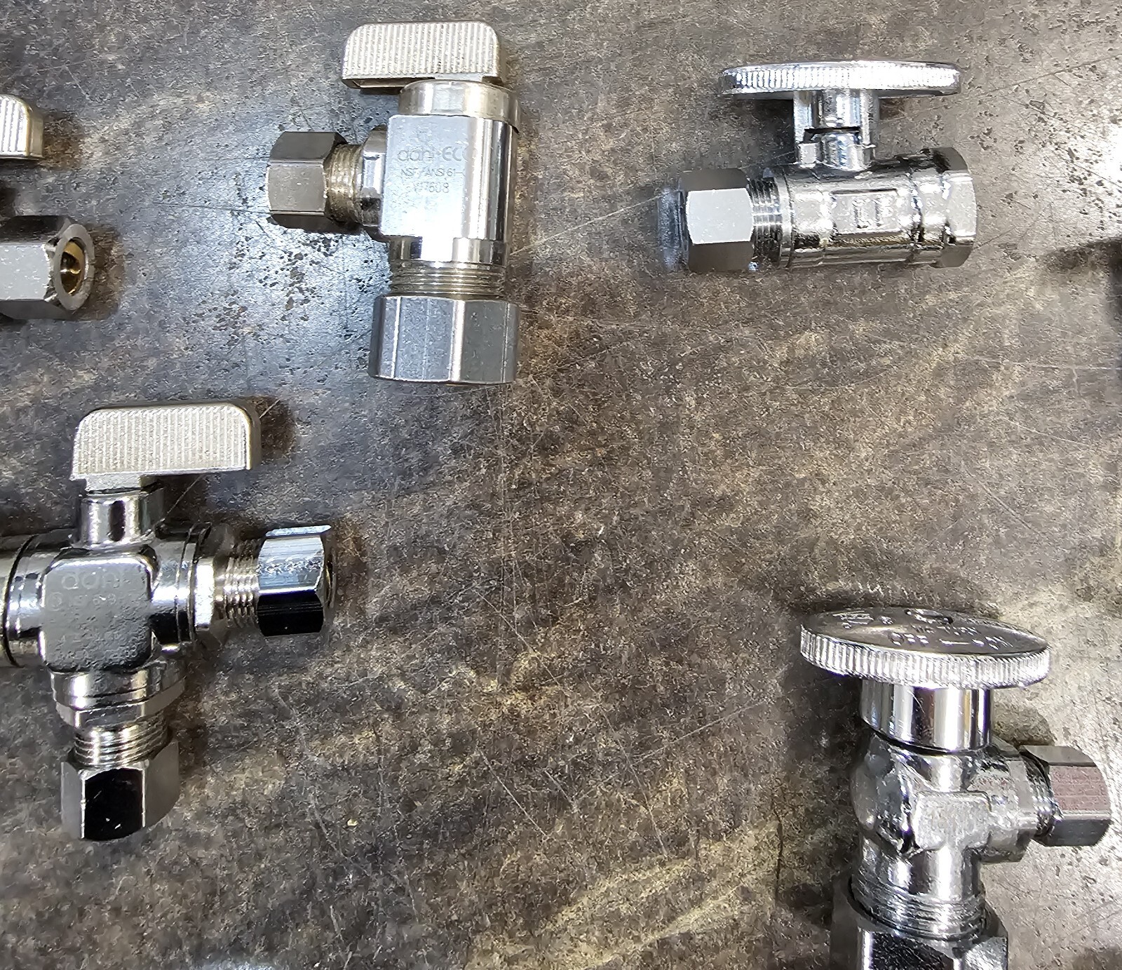 (LOT OF 53) 1/4 Turn Valve Brass Chrome Plated 1/2″ 3/8″ 5/8″ Dahl, Brasscraft