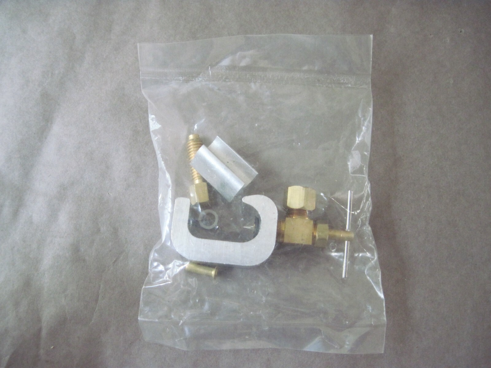 Self Piercing 1/4″ Saddle Valve Aluminum Brass Fitting C-Clamp Style SVN6-14