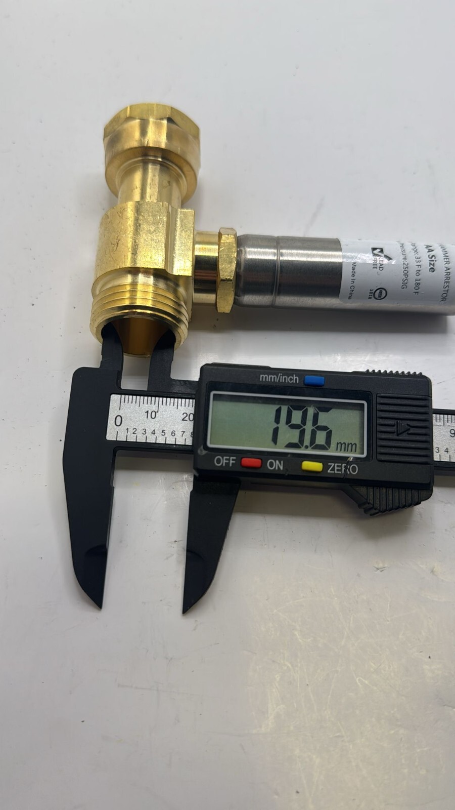 Water Hammer Arrestor 3/4″ AA Size 33F to 180F 250 PSIG Max Pressure