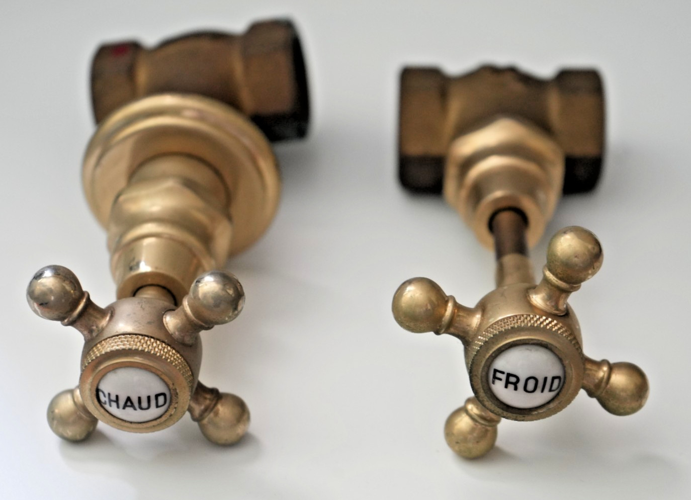 Antique French Brass Froid Chaud Hot & Cold 3/4” inch Wall Mount Valve PORCELAIN