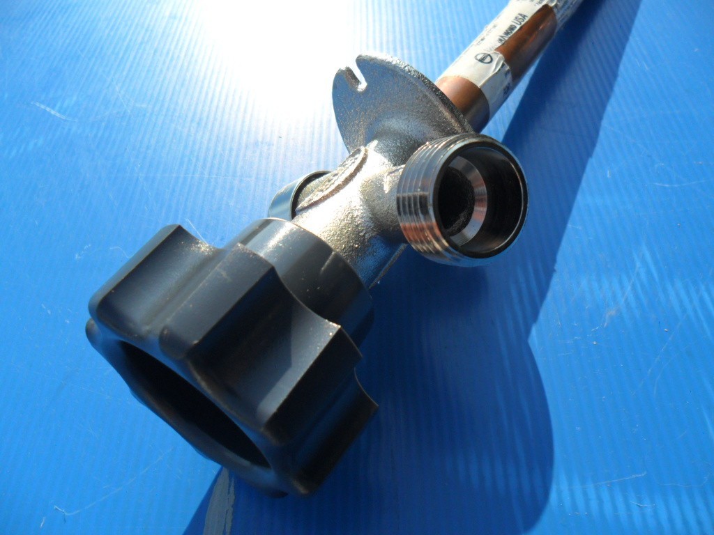 New Prier 8″ Anti-Siphon Wall Hydrant 1/2″ MPT x 1/2″ SWT 1/4 Turn 478-08L