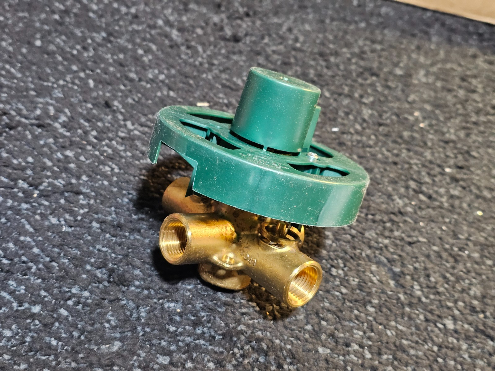 Moen 8372HD 1/2″ IPS Posi-Temp Pressure Balancing Rough-In Valve (With Stops)