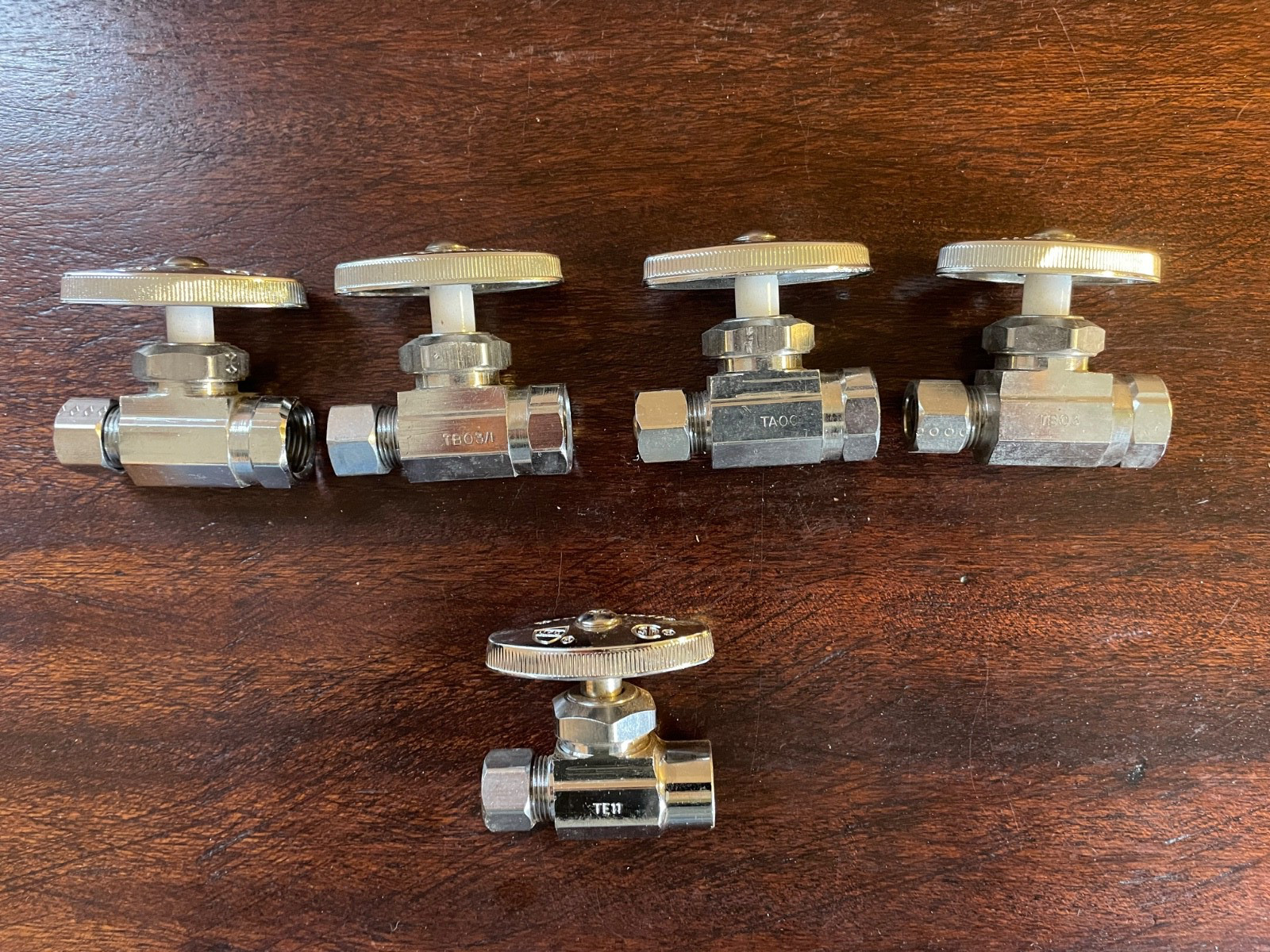 Lot of 5 – BrassCraft Multi Turn Straight Stops 4-5/8″FIPx3/8″Comp, 1- 0.5″Sweat