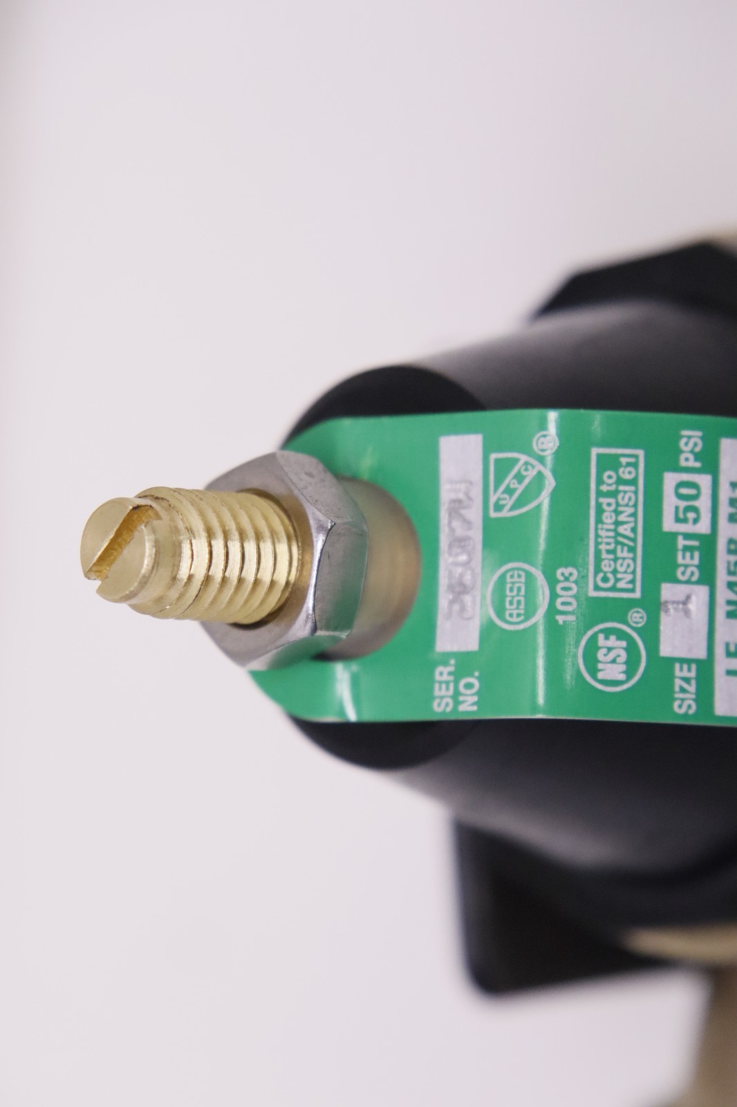Watts 1 in. Lead-Free Brass FPT x FPT Water Pressure Reducing Valve LFN45BUM1