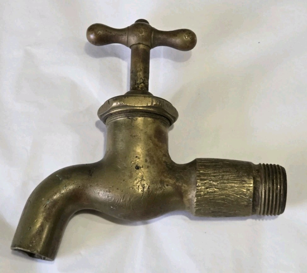 VINTAGE/ANTIQUE SOLID BRASS WATER FAUCET SPIGOT INDOOR OUTDOOR GREAT PATINA