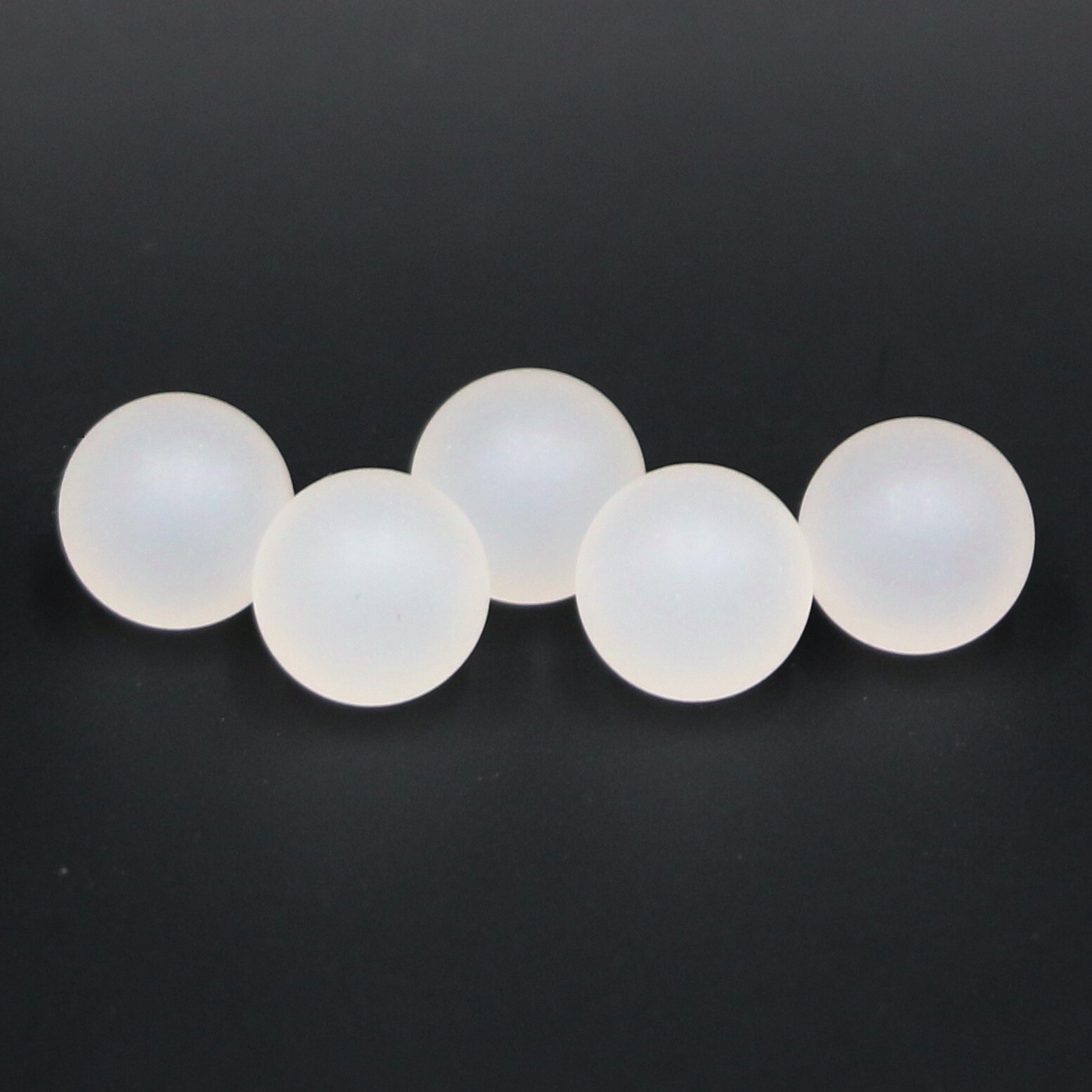 35mm Polypropylene ( PP ) Solid Plastic Bearing Balls Precision Sphere