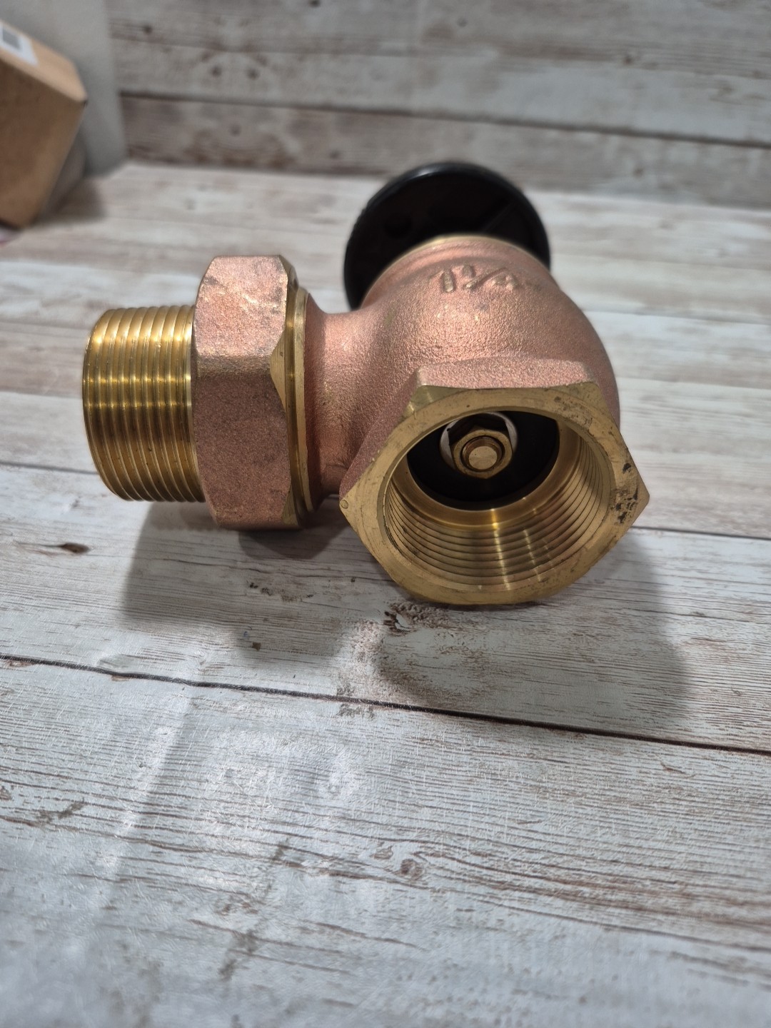 Everflow 1-1/4 in Angle Steam Radiator Valve Brass 48142 No.box !
