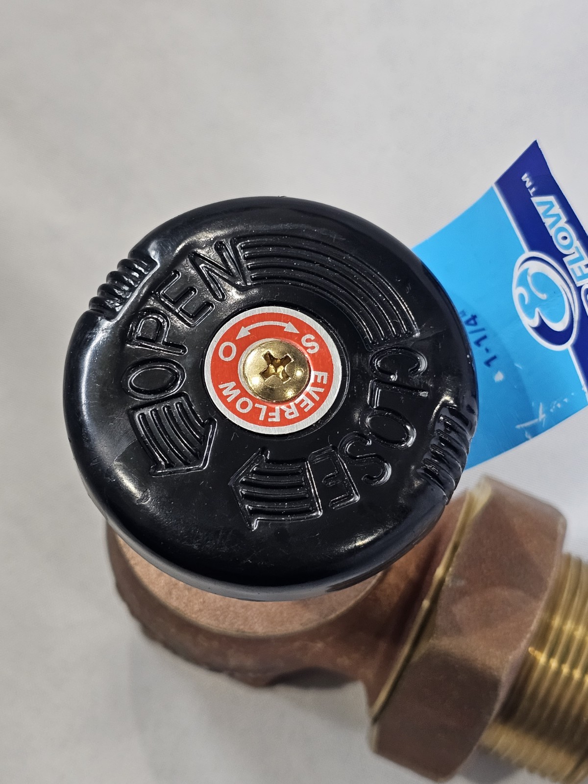 Everflow 48142: 1-1/4″ Angle Steam Radiator Valve With Turn Handle🔺️NO BOX