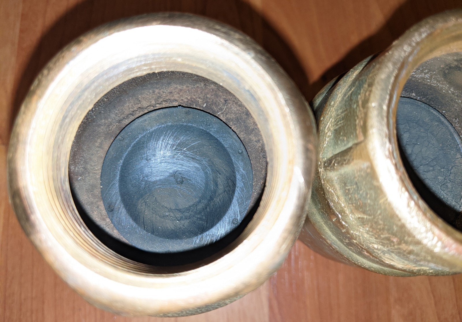 2 Qty Lot STRATAFLO 1-1/2 inch 1.5″ NPT Cast Bronze CHECK VALVE No. 300 400LBS