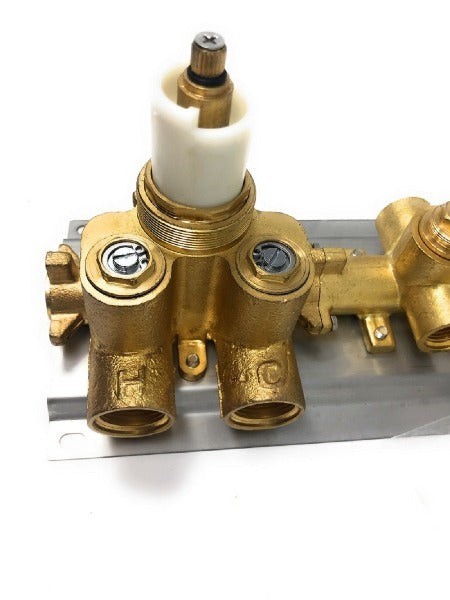 4-Knob Thermostatic Valve