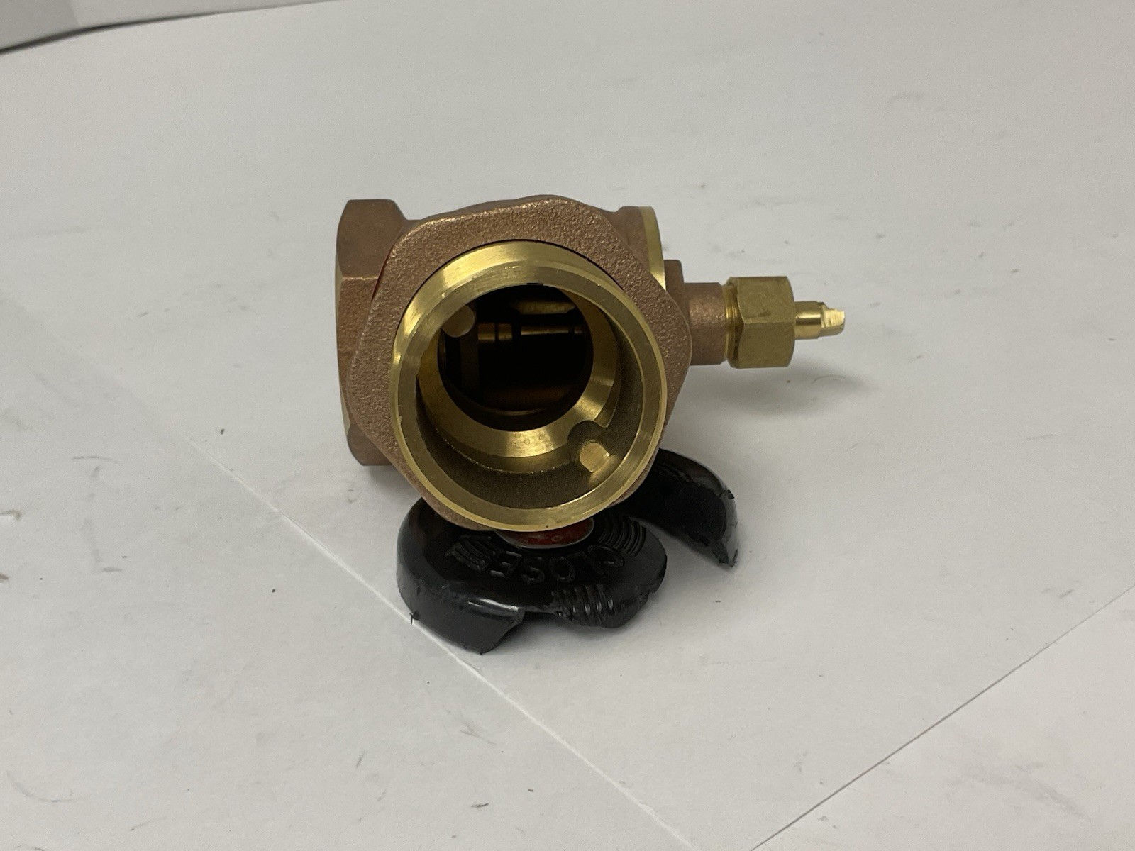 1-1/2″ (FIP x Male Union) Steam Angle Radiator Valve