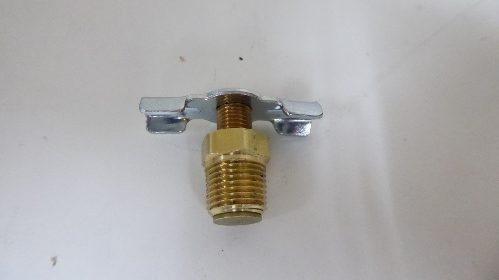 Kaddis 300-A Brass Petcock Drain Valve 1/8″ Pipe Threat 3/16 Flow Pack of 10