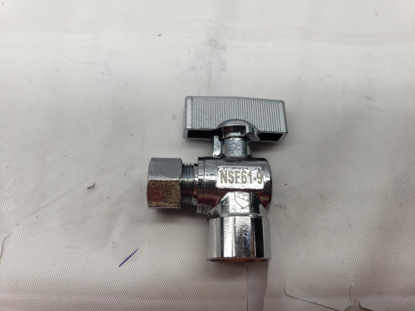 1/4 Quarter Turn Water Supply Shut Off Valve Angled 1/2″ SWET x 3/8″ Comp AM3