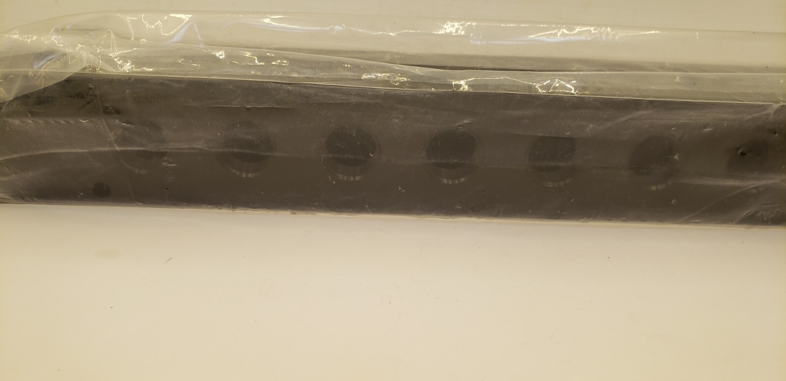PNEUMADYNE INC M35-375-8 MANIFOLD, METAL, NPT, 11-3/8″ LONG, NIB