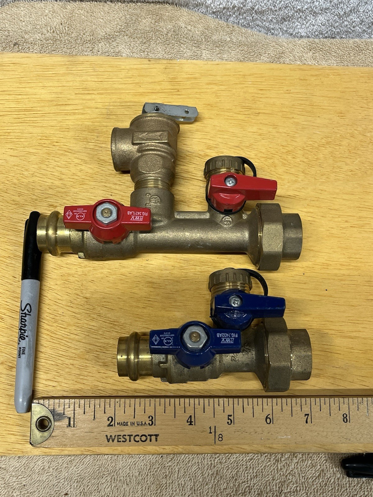 RWV 3430LAB LF Brass EzPress Tankless Water Heater Valve Kit -3/4 FIPS x press