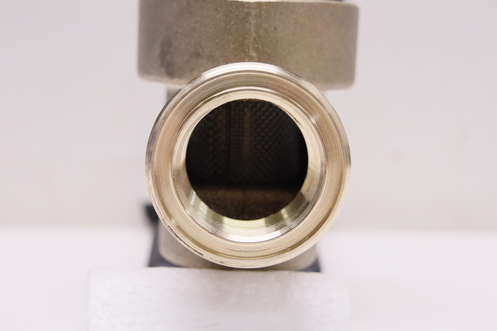 Watts 1 in. Lead-Free Brass FPT x FPT Water Pressure Reducing Valve LFN45BUM1